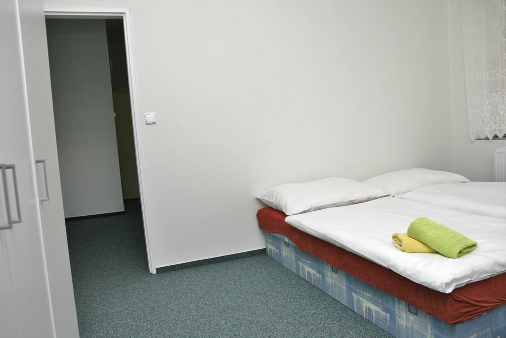 Sport Hotel Mustek Яхимов Экстерьер фото